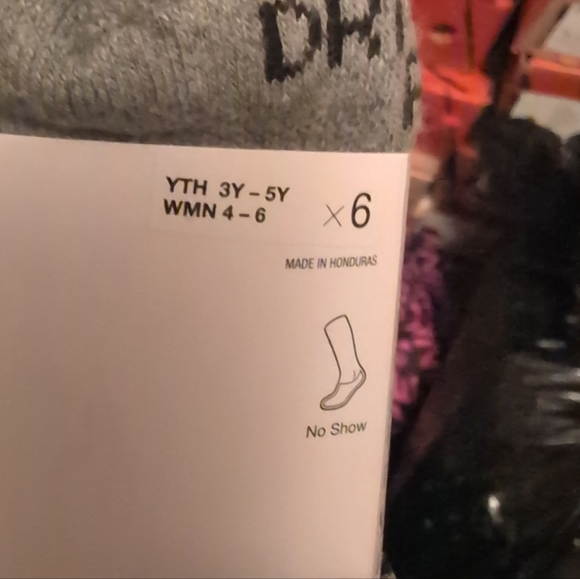 Women's Nike Gray No Show Socks Size S W 4-6 - Picture 2 of 3